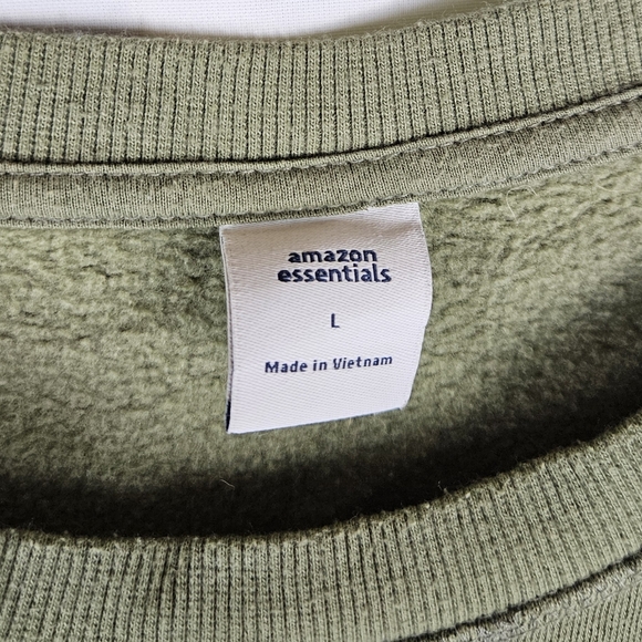 Amazon Essentials Camo Sweatshirt Pullover Size L Gorpcore Fall Loungewear Comfy - Picture 5 of 6
